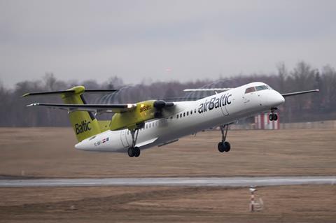 Air Baltic Dash 8