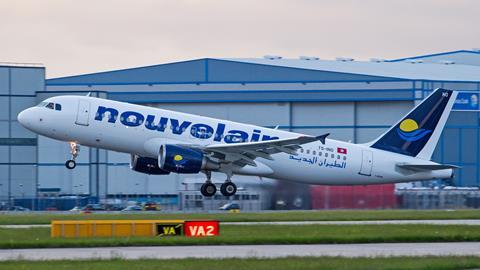 Nouvelair Airbus_A320-212,_TS-INO