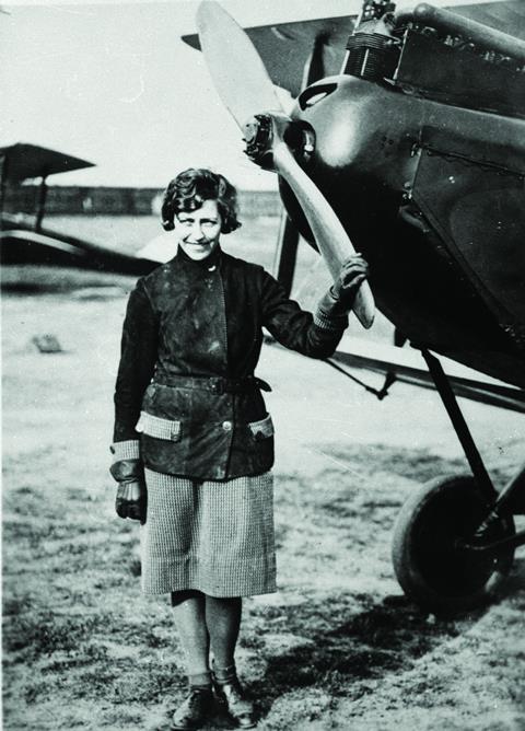 In Photos: Female Pioneers Of Aviation