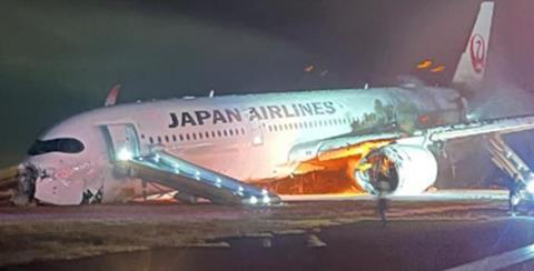 JAL A350 collision-c-JTSB