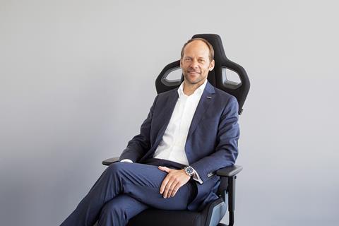 RECARO_Dr. Mark Hiller_Copyright RECARO