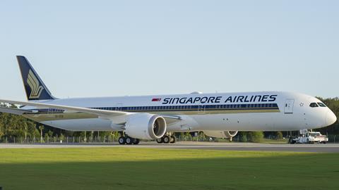 Singapore Airlines Boeing 787-10