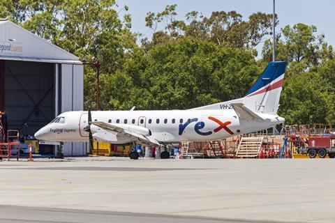 Rex_(VH-ZPN)_Saab_340B_at_Wagga_Wagga_Airport_(1)