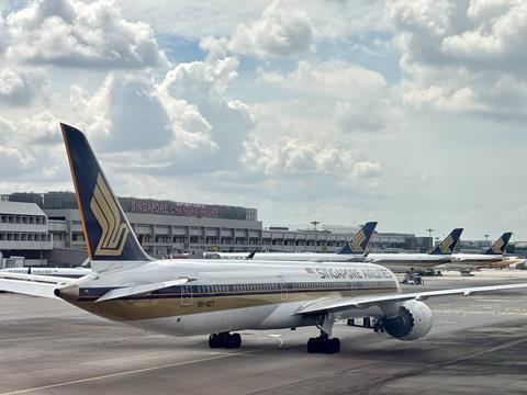 Singapore Airlines Singapore Changi Airport 787-10