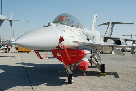 UAE F-16 Dubai air show