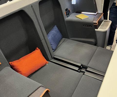 Stelia seat