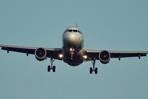 Aircraft head-on-c-Sebastian Grochowicz Unsplash