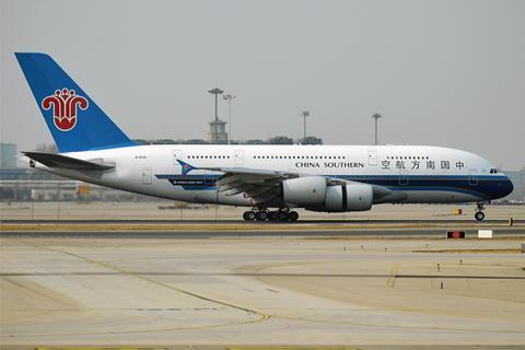 China_Southern_Airlines,_B-6139,_Airbus_A380-841_(32694669617)