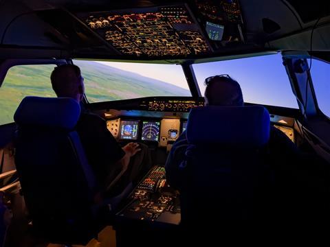 Simulator-c-Avion Express