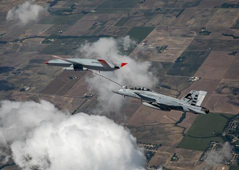MQ-25 refuelling FA-18F - 3