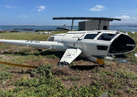 R44 Bird Island Penguin Crush C-SACAA