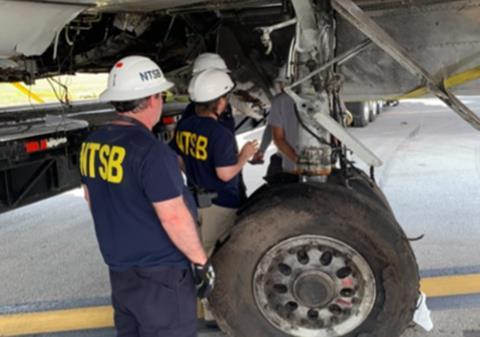 MD-82 accident inspection-c-NTSB