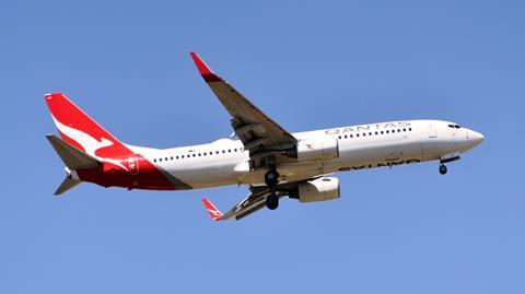 Qantas 737-800