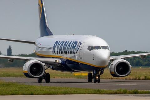 Ryanair-c-Ryanair