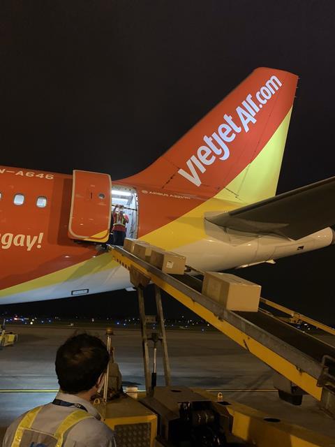 Vietjet (4)