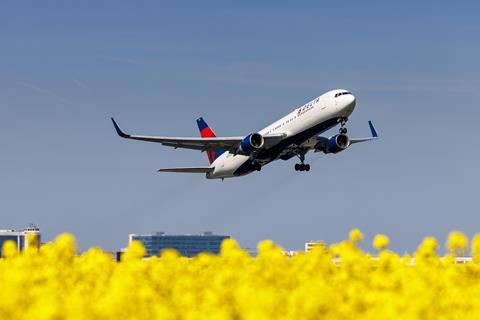 Delta 767