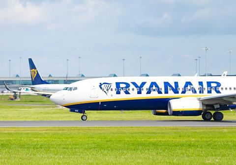 Ryanair-c-Ryanair
