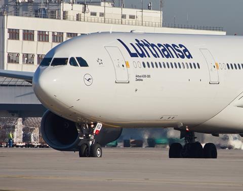 LH A330