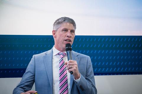 Boeing-DarrenHulst-005