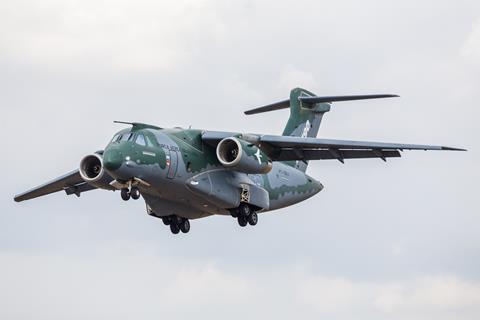 KC-390 c Jason Wells Shutterstock