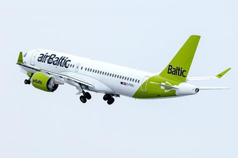 Air Baltic A220