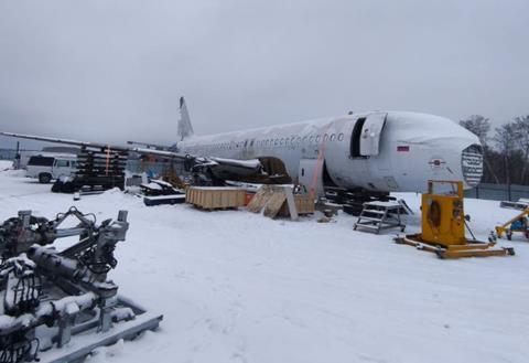 Ural A320 dismantled 2-c-Ural Airlines