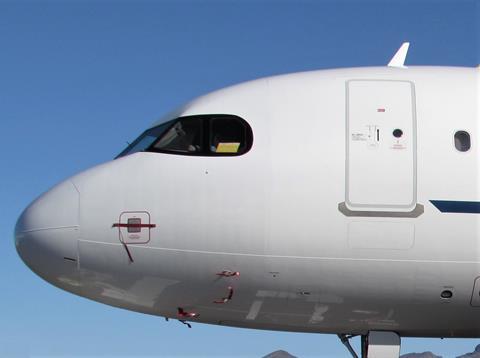 blank aircraft Airbus A320
