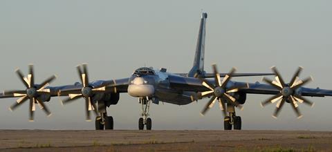 Tupolev_Tu-95_Marina