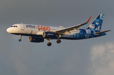 N809JB-c-AirTeamImages