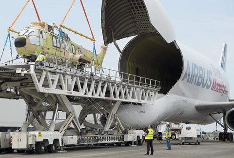 Beluga unloading-c-Airbus
