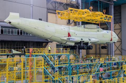 Il-76MD-90A yeni montaj hattı