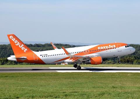 EasyJet A320-c-Adrian Pingstone Creative Commons