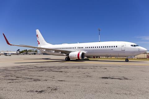 Rex_(VH-VUF)_Boeing_737-8FE(WL)_taxiing_at_Wagga_Wagga_Airport_(4)