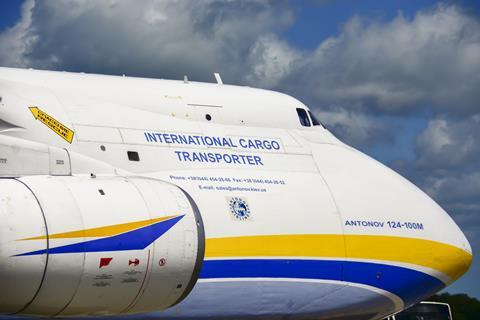 Antonov AN-124