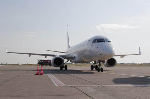 Air Montenegro Embraer 195