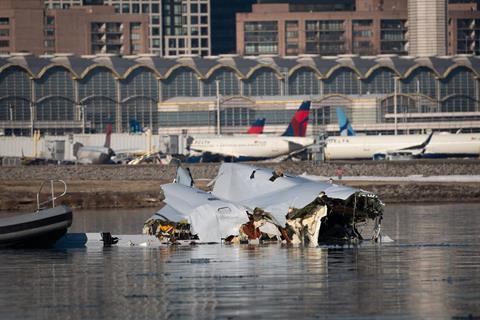 AA 5342 wreckage in Potomac c US Coast Guard
