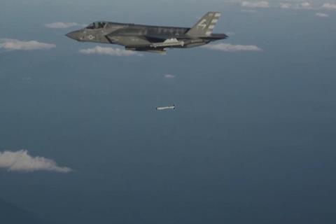 F-35B drops Stormbreaker glide bomb