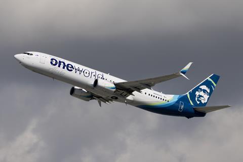 Alaska Oneworld 737