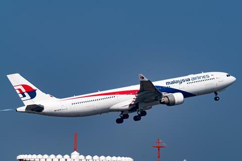 马来西亚_航空公司,_Airbus_A330-323,_9M-MTB_(24724275503)