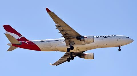 Qantas_Airbus_A330_VH-EBD_Perth_2019_(01)