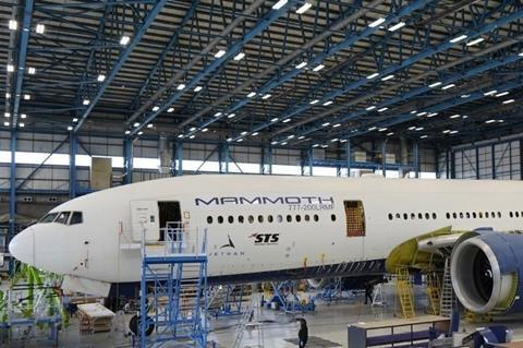 Mammoth 777-200LR STS-c-Mammoth Freighters