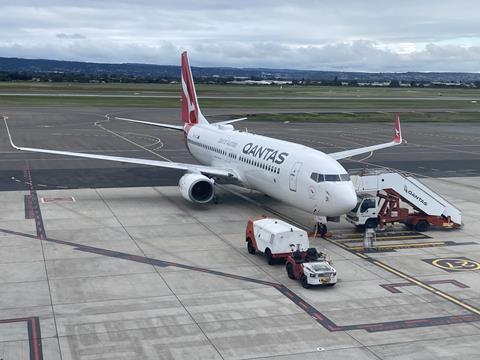 Qantas_737_VH-VZG