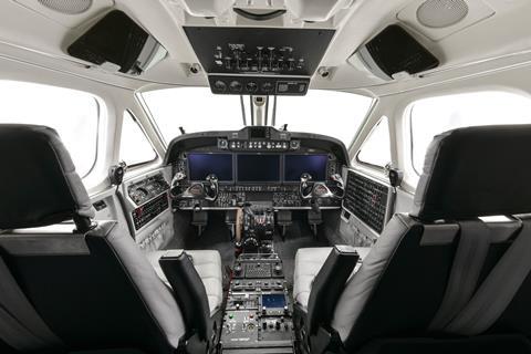 King Air 260 flightdeck