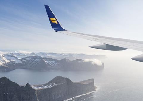 Icelandair wing