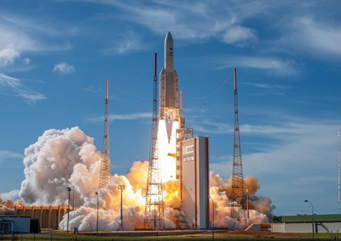 Ariane 5-c-ESA