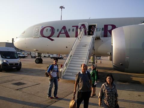 Qatar Airways 787-8