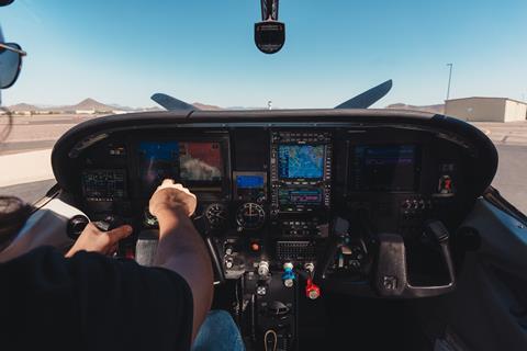 cessna 182 glass cockpit