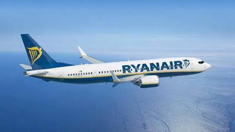 Ryanair 737-8200-c-Boeing
