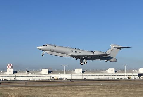 L3Harris_Australia_MC-55A_Peregrine-taking-flight2