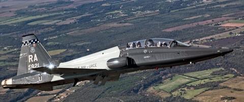 T-38 Talon c US Air Force